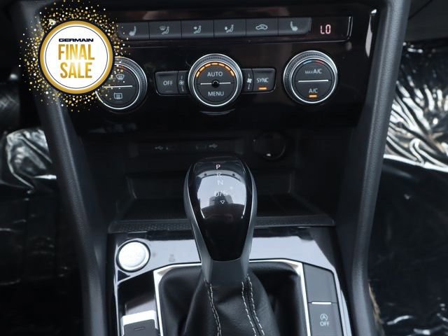 New 2024 Volkswagen Taos SE image 19