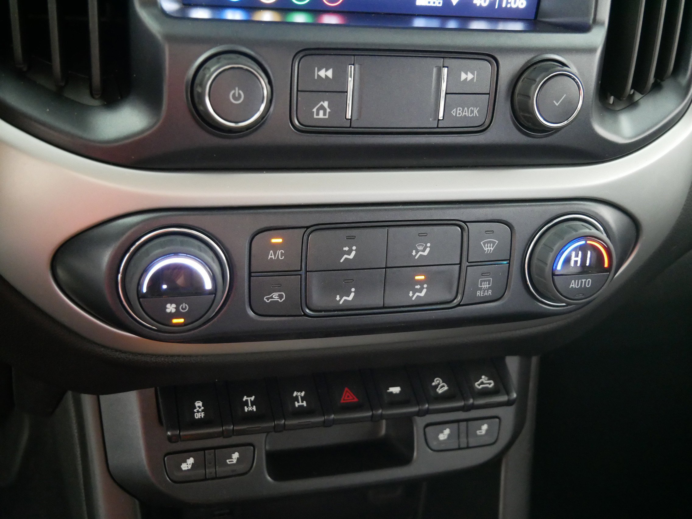 Used 2019 Chevrolet Colorado ZR2 w/ ZR2 Midnight Special Edition image 23