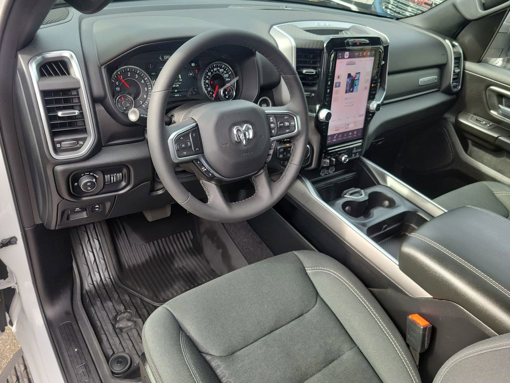 Used 2025 RAM 1500 Big Horn AWD/4WD image 21
