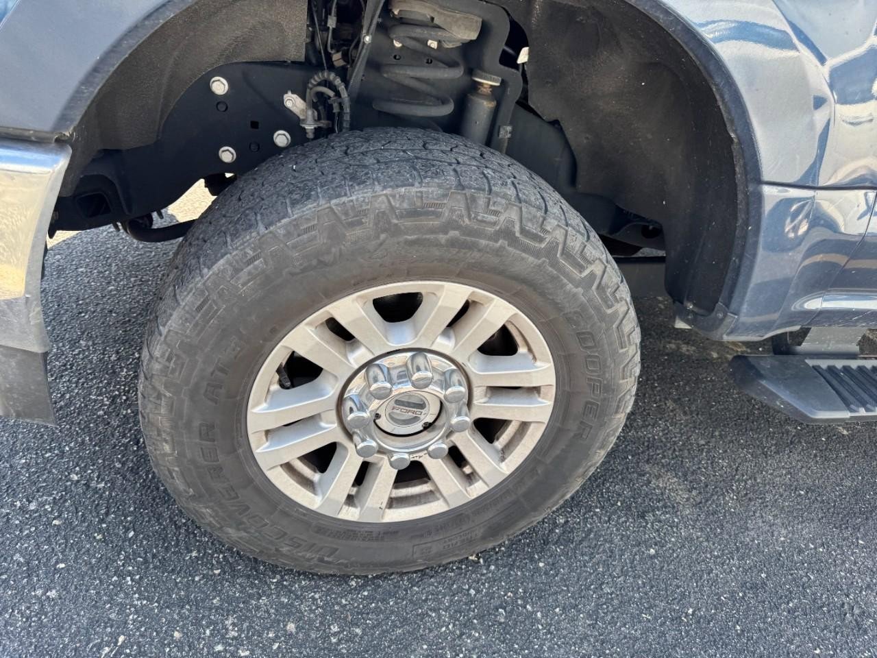 Used 2017 Ford F350 XLT AWD/4WD image 7