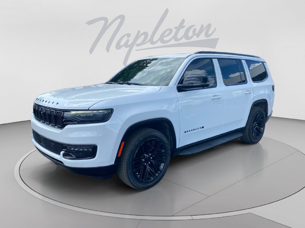 Used 2023 Jeep Wagoneer Series II RWD image 1