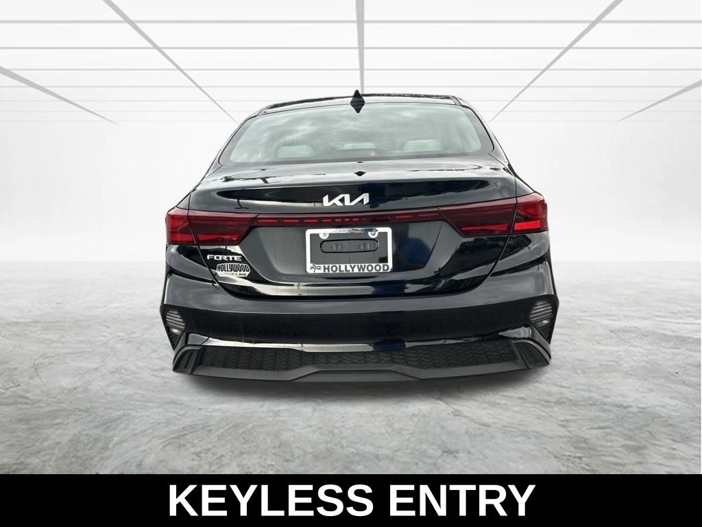 Used 2023 Kia Forte LXS FWD image 6