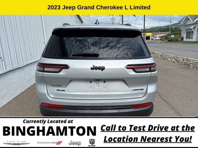 Used 2023 Jeep Grand Cherokee L Limited w/ Black Appearance Package AWD/4WD image 5