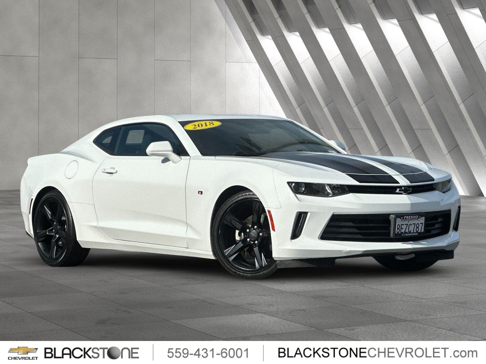 Used 2018 Chevrolet Camaro LT RWD image 1