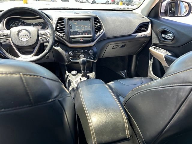 Used 2017 Jeep Cherokee High Altitude AWD/4WD image 9