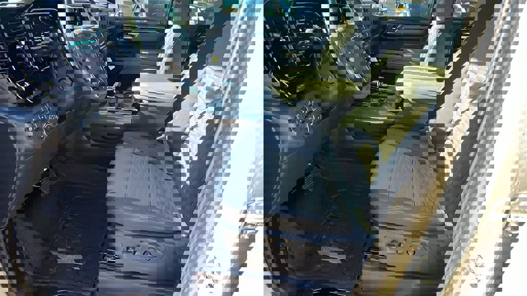 New 2026 Chevrolet Silverado 1500 ZR2 image 13