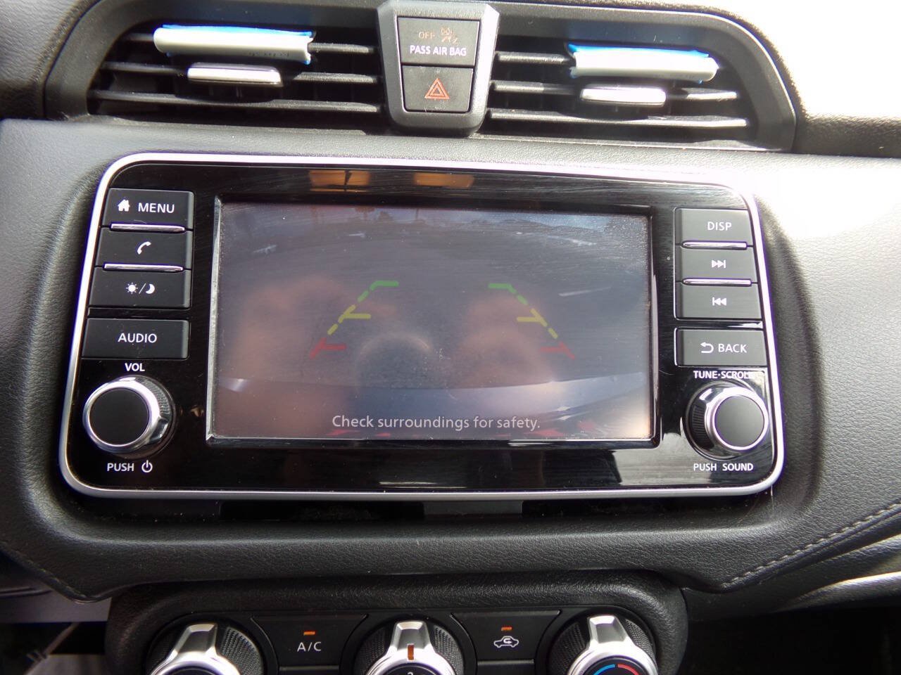 Used 2020 Nissan Versa S FWD image 16
