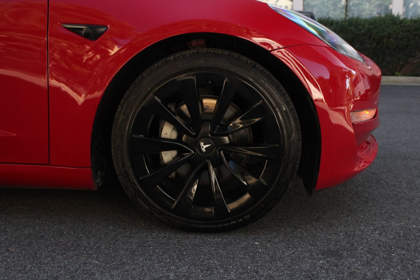 Used 2023 Tesla Model 3 Standard Range RWD image 4