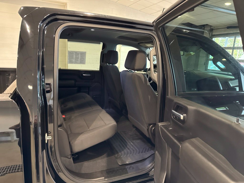 Used 2020 Chevrolet Silverado 2500 Custom w/ Custom Value Package AWD/4WD image 15