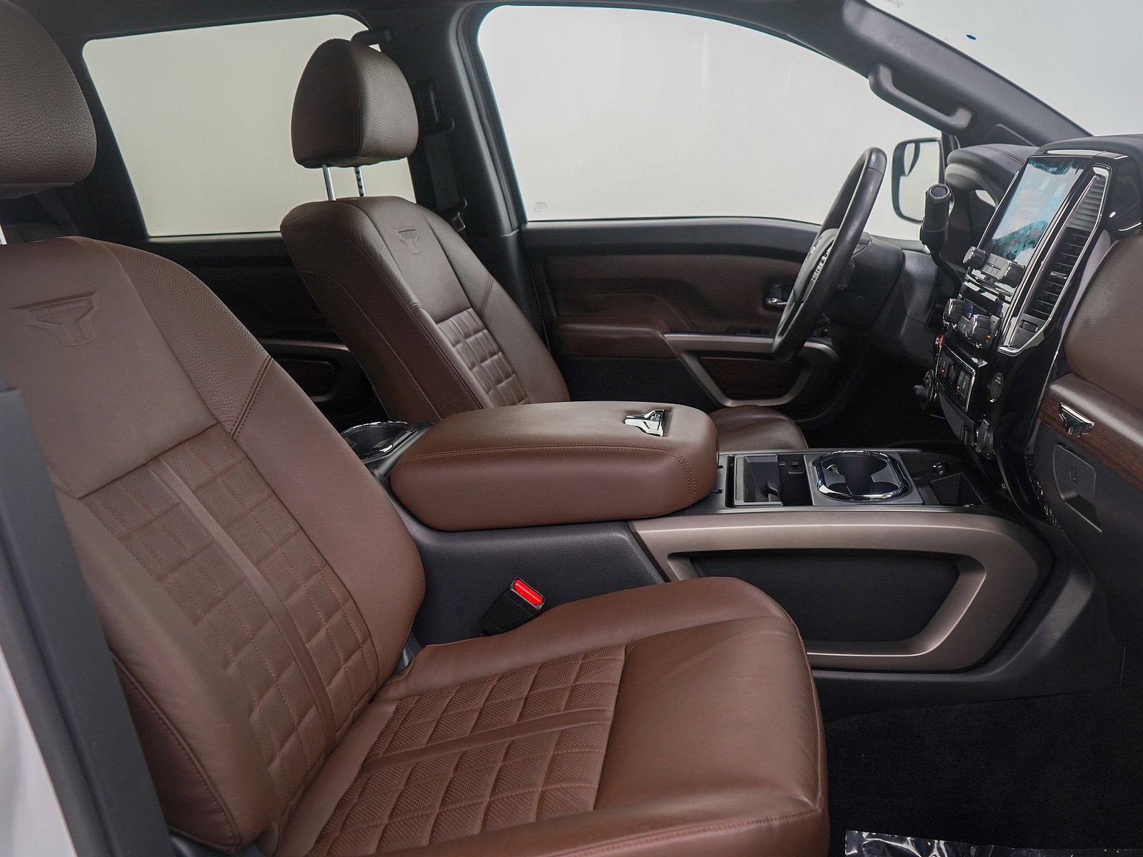 Used 2023 Nissan Titan Platinum Reserve w/ Off Road Protection Package AWD/4WD image 12