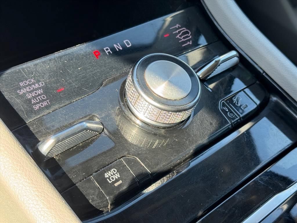 Used 2022 Jeep Grand Cherokee L Overland AWD/4WD image 23