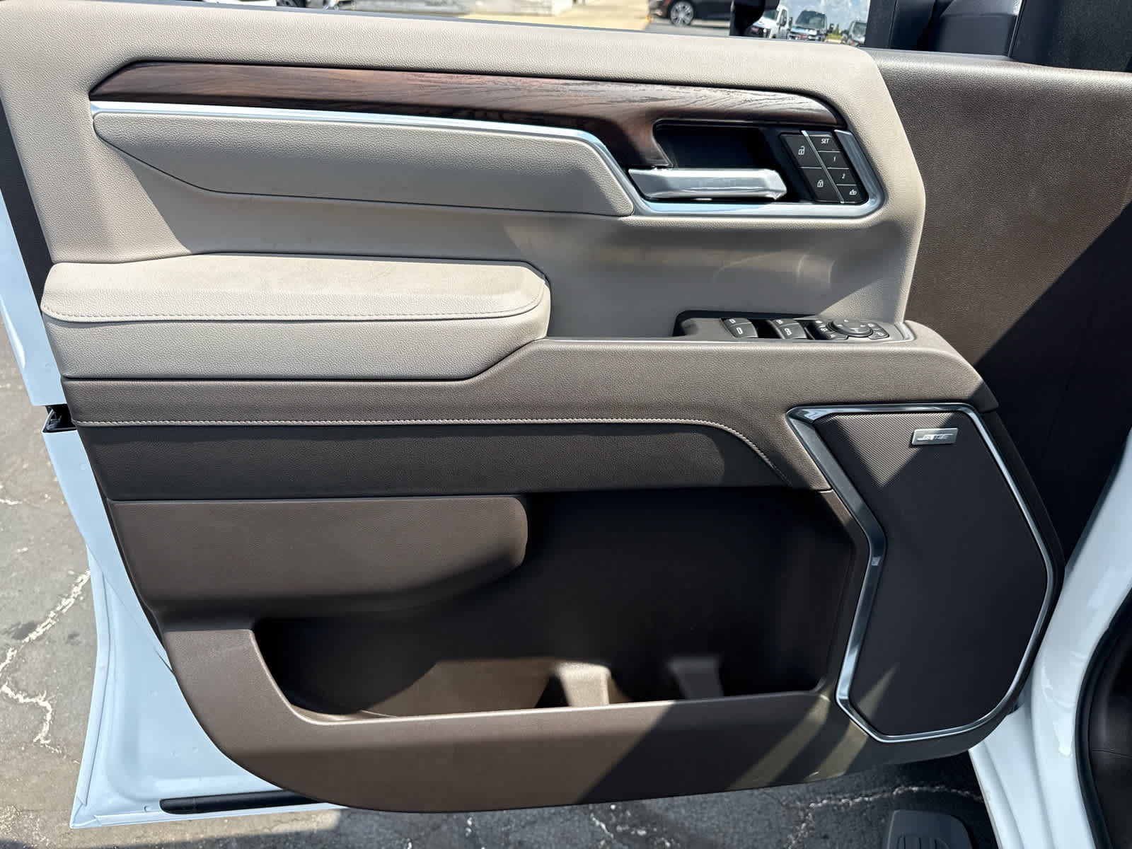 New 2026 GMC Sierra 3500 SLT w/ SLT Convenience Package AWD/4WD image 13
