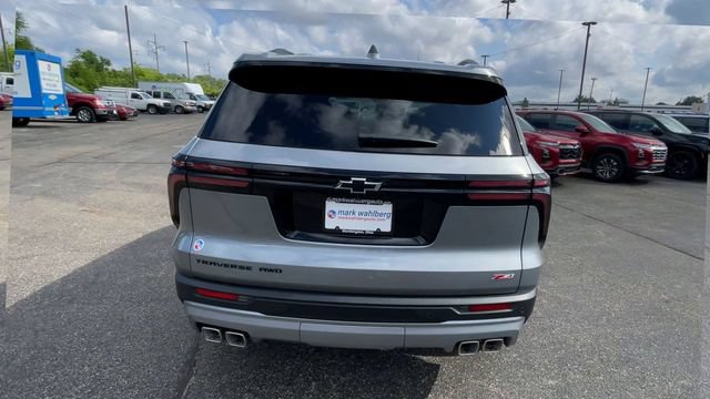 New 2026 Chevrolet Traverse Z71 w/ Driver Confidence Package AWD/4WD image 9