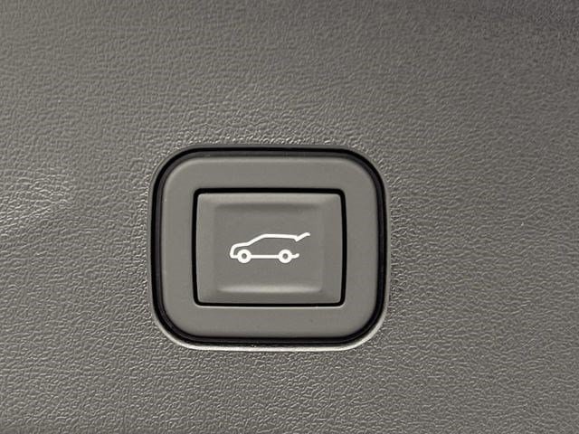 New 2027 Cadillac Vistiq Luxury AWD/4WD image 23