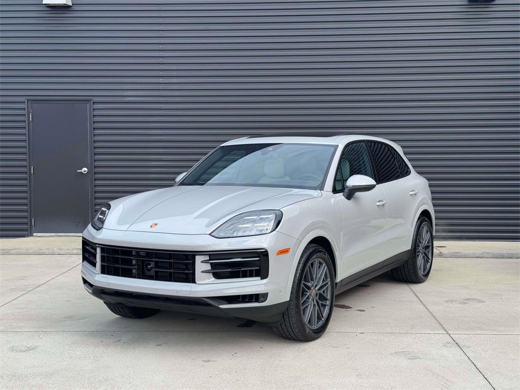 New 2025 Porsche Cayenne