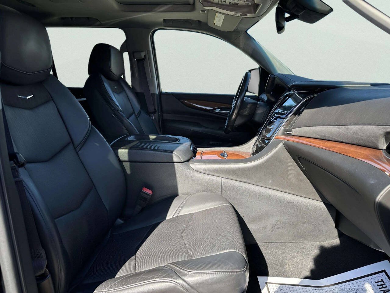 Used 2015 Cadillac Escalade Premium AWD/4WD image 25