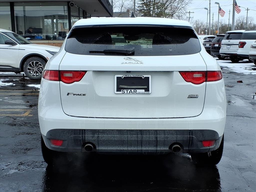 Used 2020 Jaguar F-PACE Premium image 6