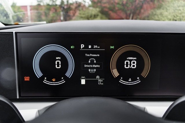 New 2026 Hyundai Tucson SE image 13