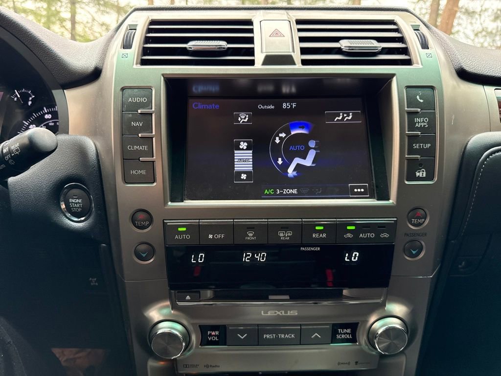 Used 2018 Lexus GX 460 Premium w/ Premium Package image 19