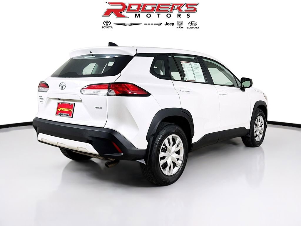 Certified 2025 Toyota Corolla Cross L image 8