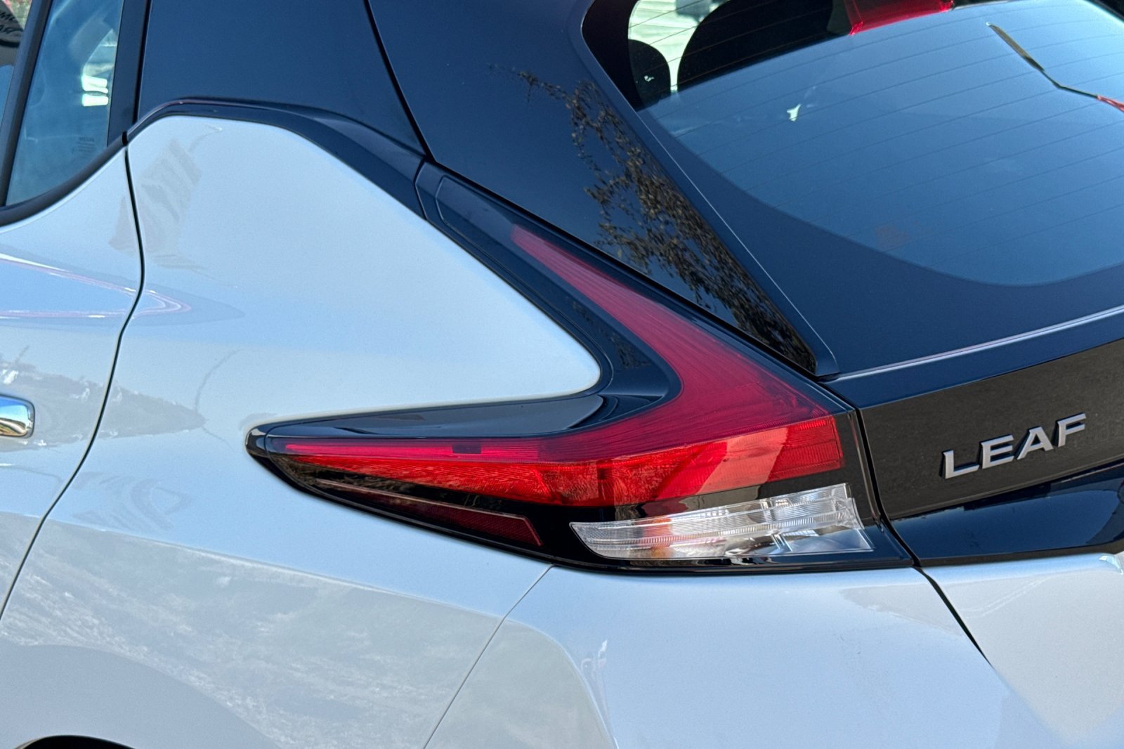 Certified 2025 Nissan Leaf S FWD image 49
