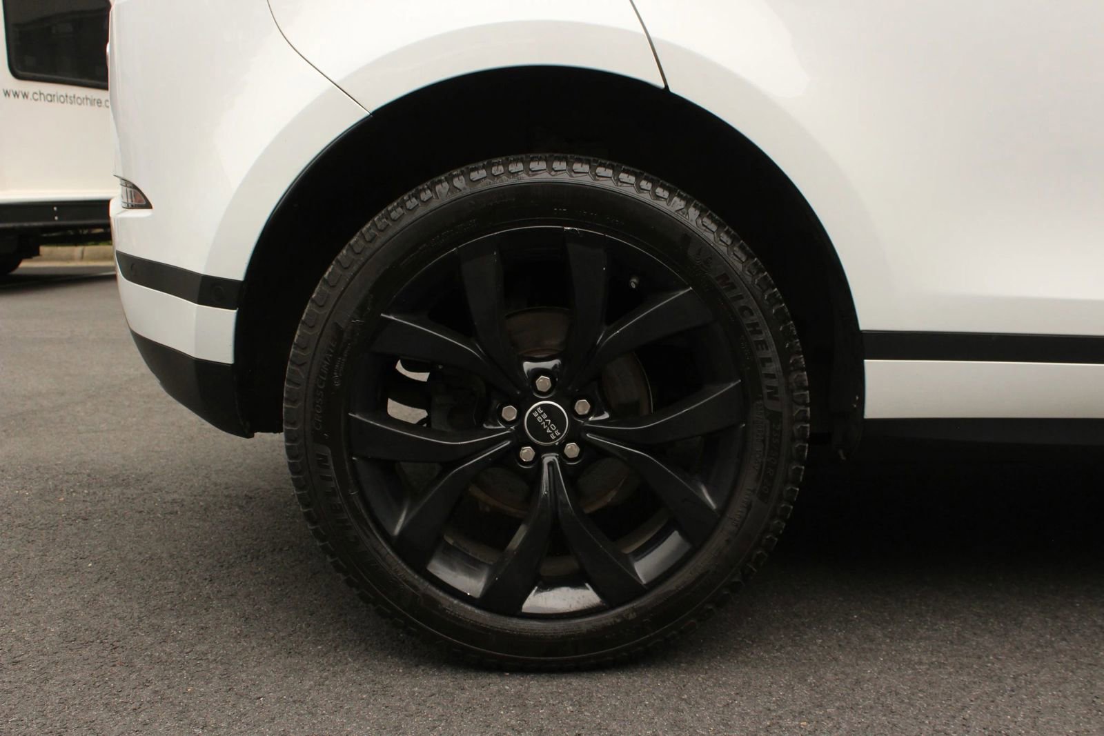 Used 2020 Land Rover Range Rover Evoque SE AWD/4WD image 5