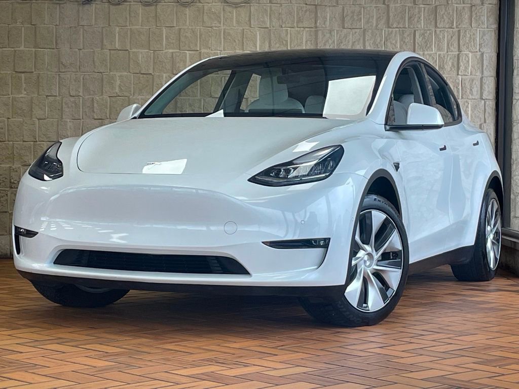 Used 2021 Tesla Model Y Long Range AWD/4WD image 2