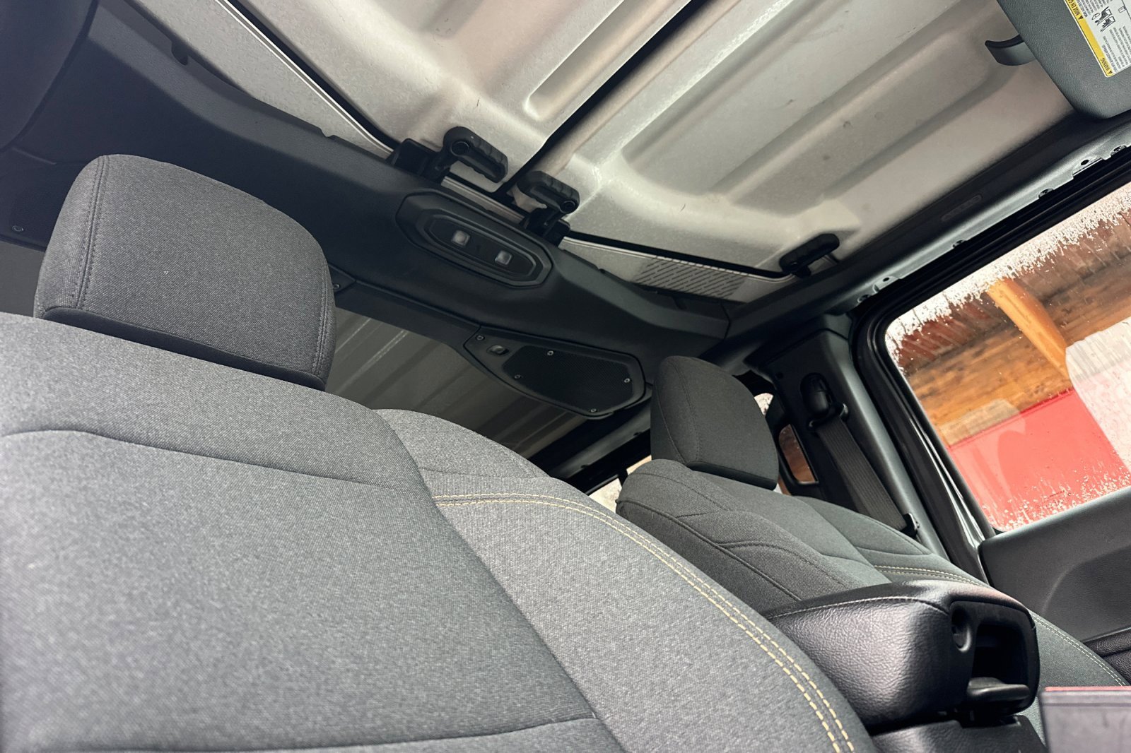 Used 2024 Jeep Wrangler Sport S image 16