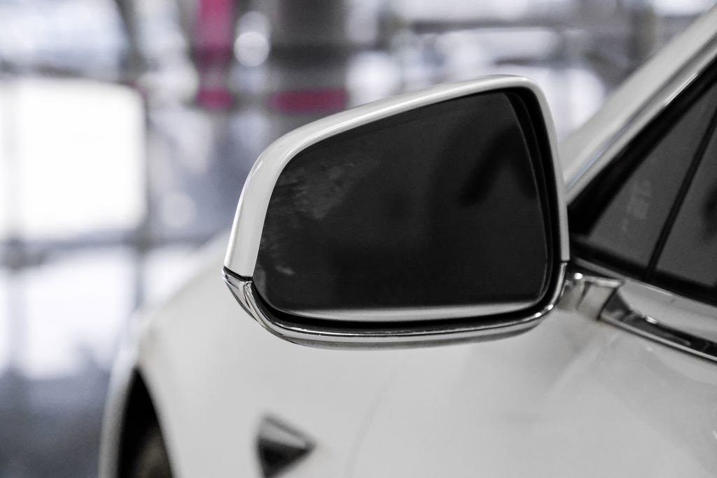 Used 2020 Tesla Model S Long Range image 32