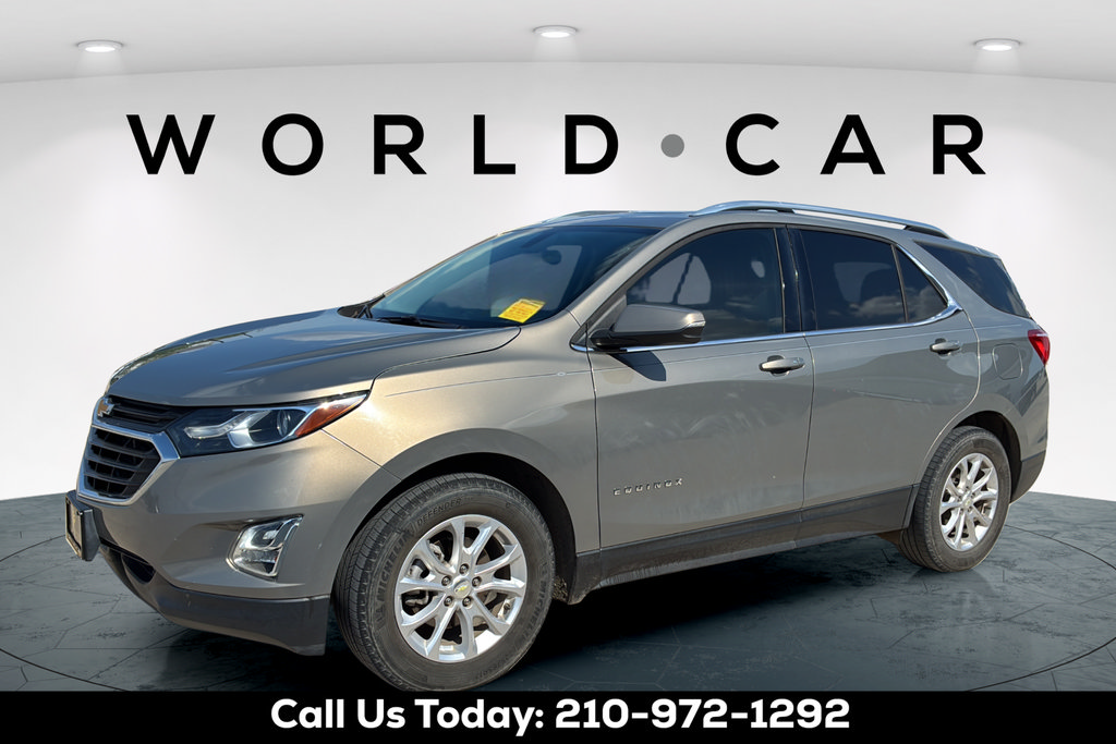 Used 2018 Chevrolet Equinox LT w/ Sun & Infotainment Package FWD image 11