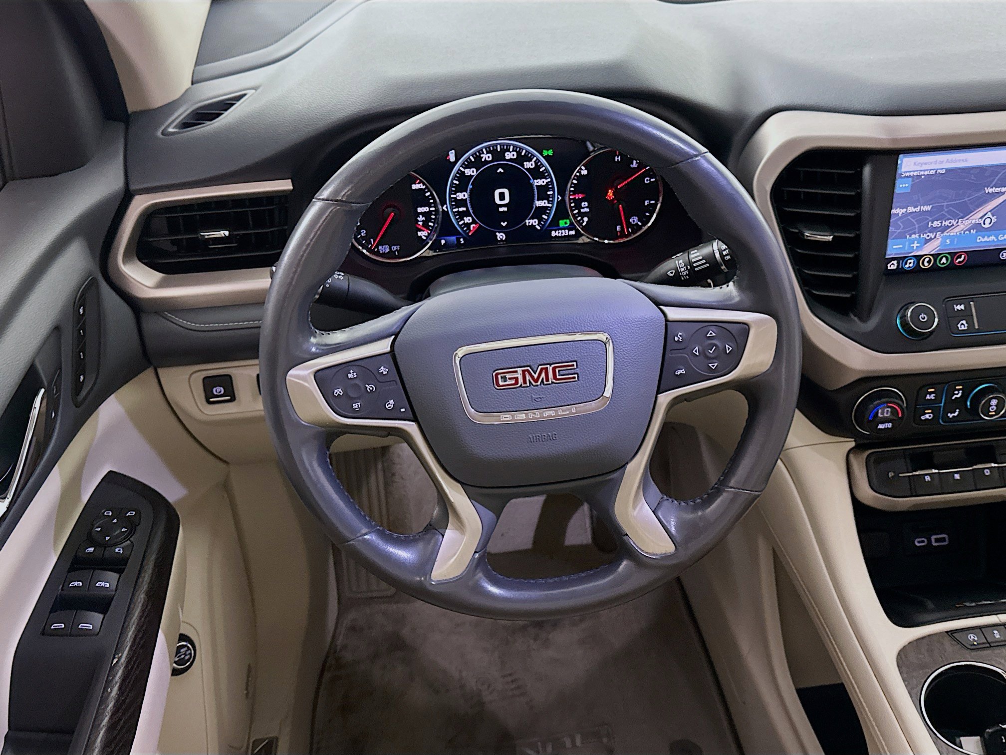 Used 2021 GMC Acadia Denali w/ Denali Technology Package FWD image 18