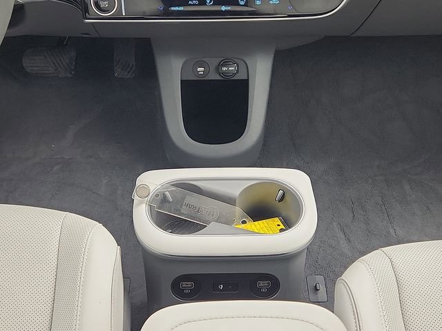 Certified 2023 Hyundai Ioniq 5 Limited w/ Cargo Package image 18