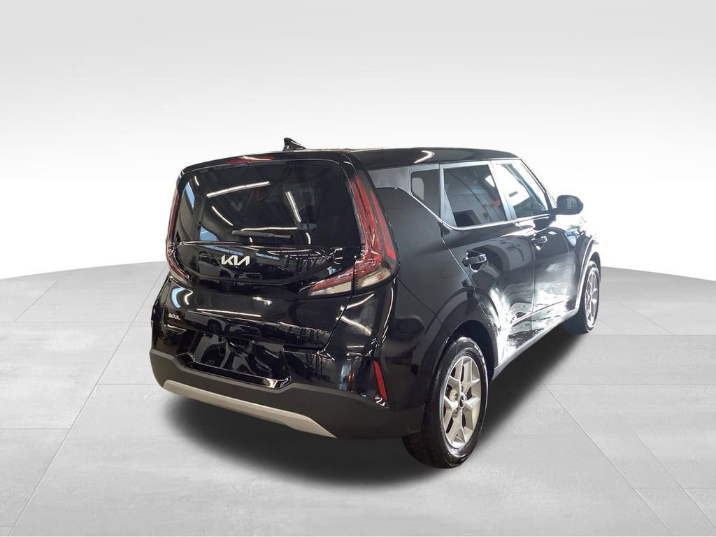 Certified 2023 Kia Soul S FWD image 23