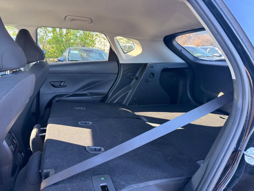 Certified 2025 Hyundai Kona SEL AWD/4WD image 32