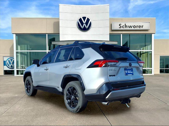 Used 2022 Toyota RAV4 XSE image 2