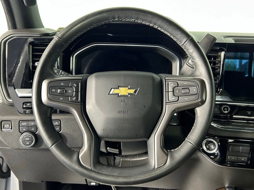 Used 2024 Chevrolet Silverado 2500 High Country w/ High Country Premium Package AWD/4WD image 28