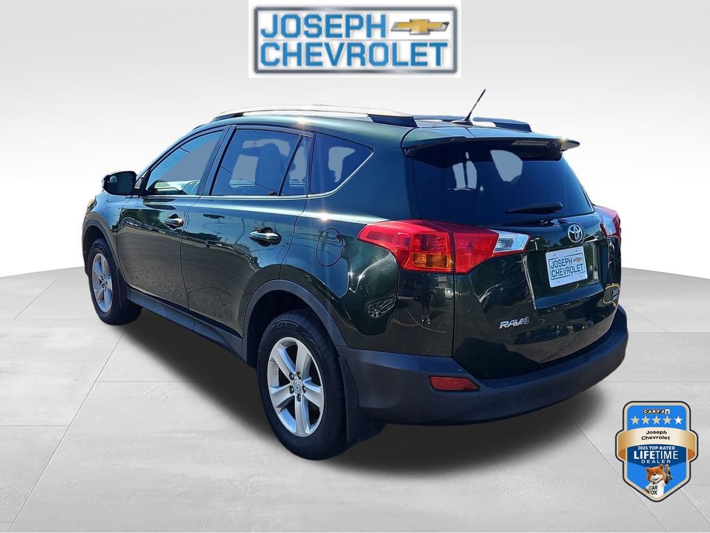 Used 2013 Toyota RAV4 XLE AWD/4WD image 3