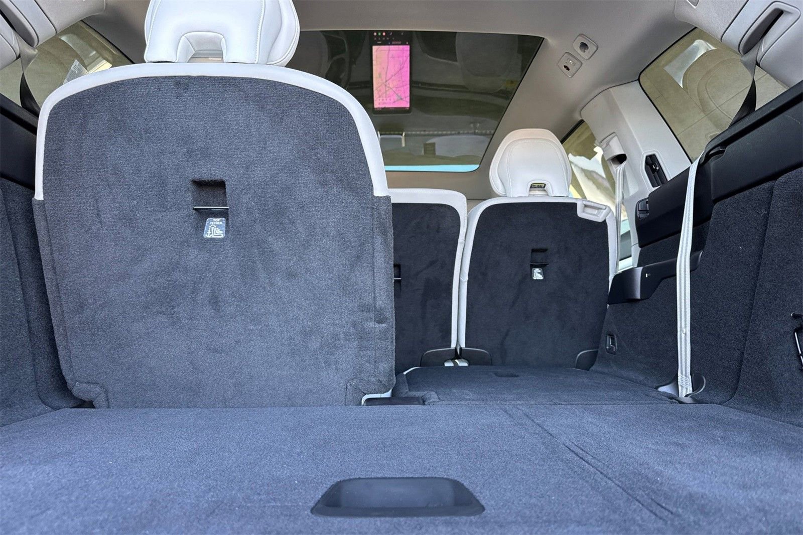 New 2025 Volvo EX90 Plus w/ Protection Package Premier image 15