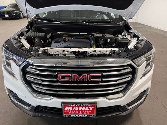 Used 2024 GMC Terrain SLT image 9