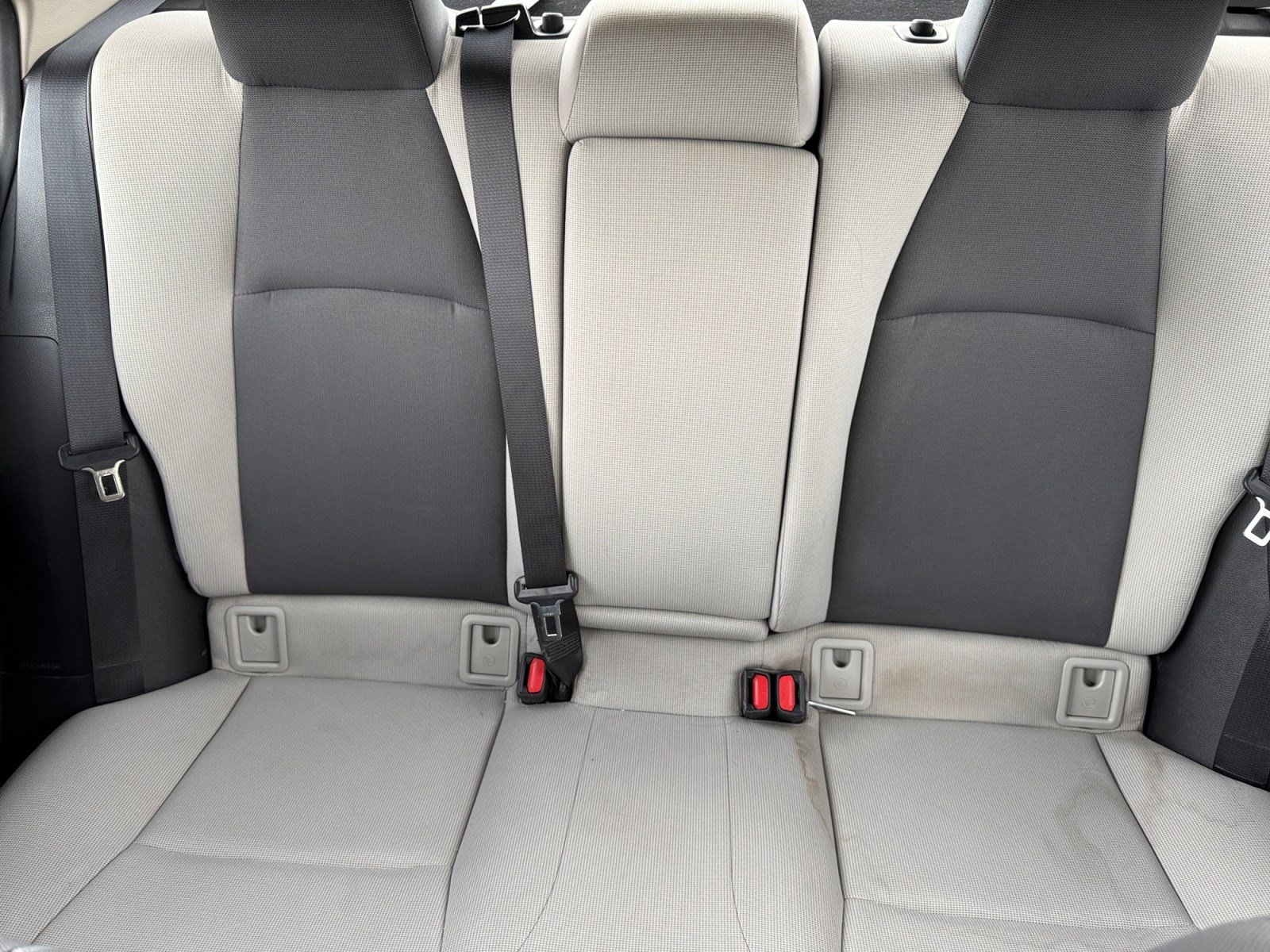 Used 2021 Toyota Corolla LE FWD image 18