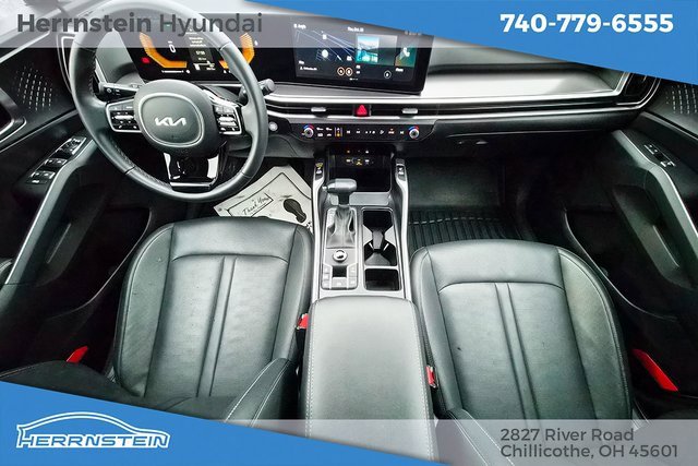 Used 2024 Kia Sorento S w/ Panoramic Sunroof Package image 13