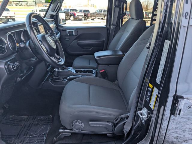 Used 2021 Jeep Gladiator Sport image 2