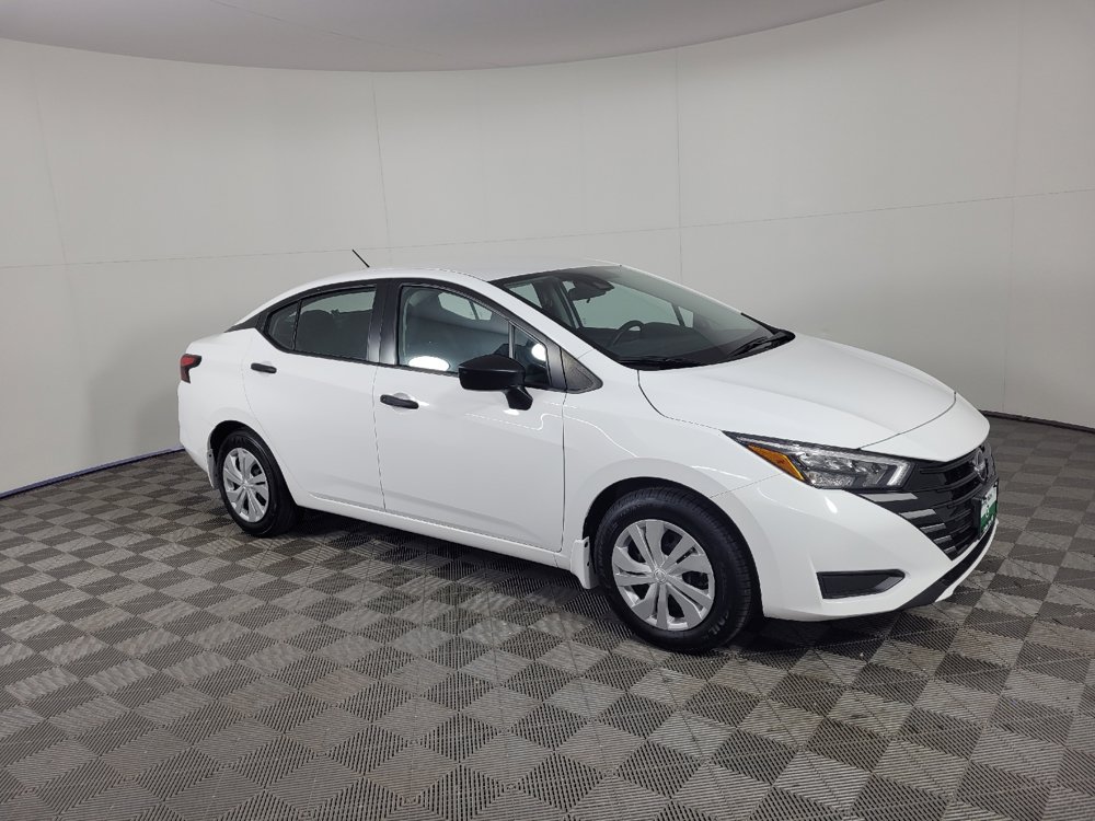 Used 2025 Nissan Versa S w/ Trunk Package FWD image 11