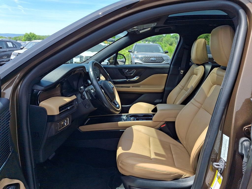 Certified 2022 Lincoln Corsair Reserve w/ Elements Package AWD/4WD image 13