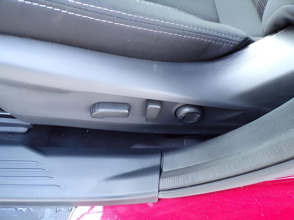Certified 2025 Subaru Outback Premium image 21