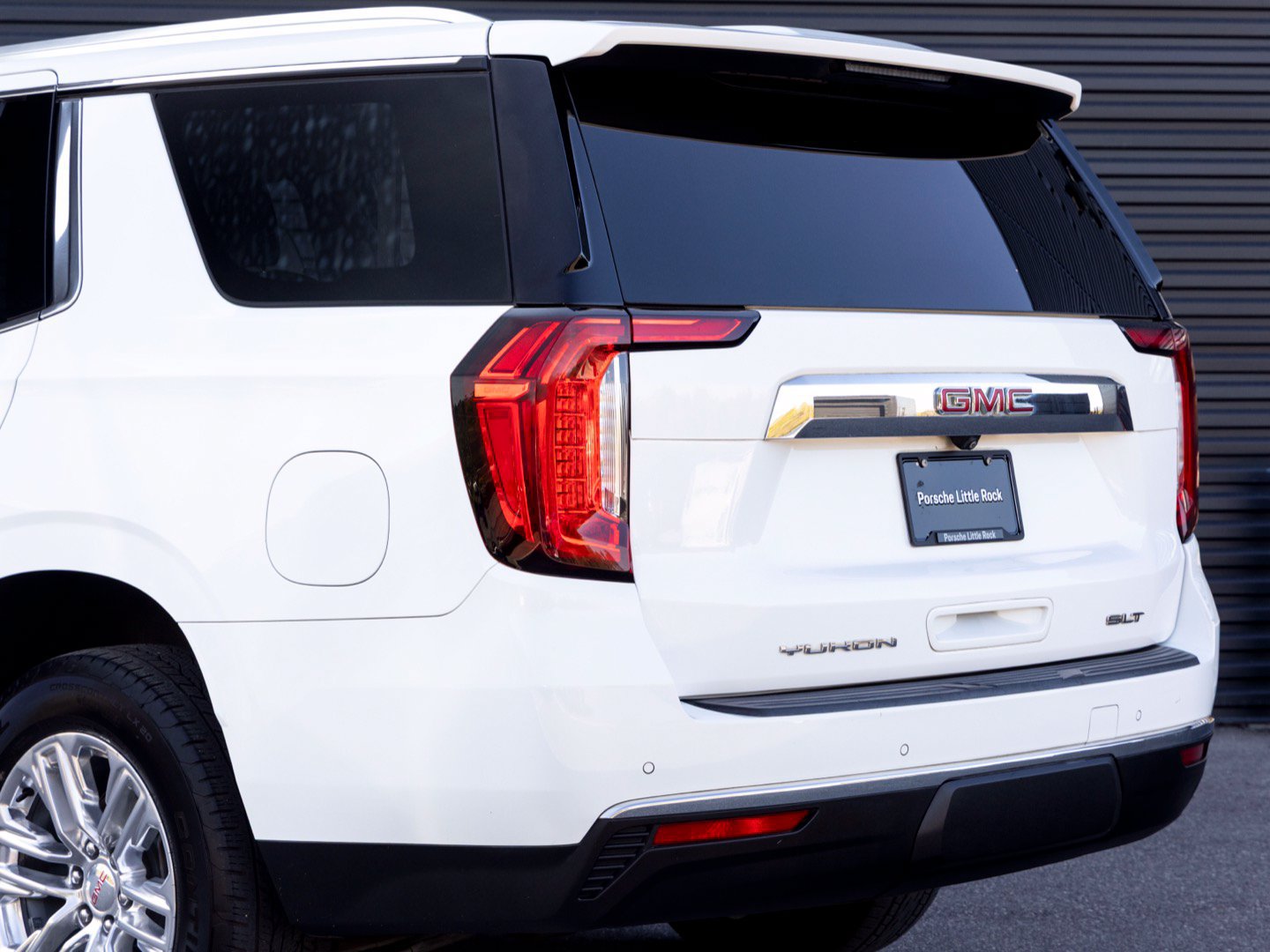 Used 2021 GMC Yukon SLT RWD image 6