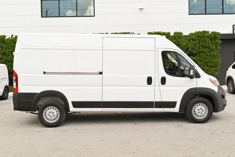 Used 2024 RAM ProMaster 2500 w/ Convenience Group FWD image 8