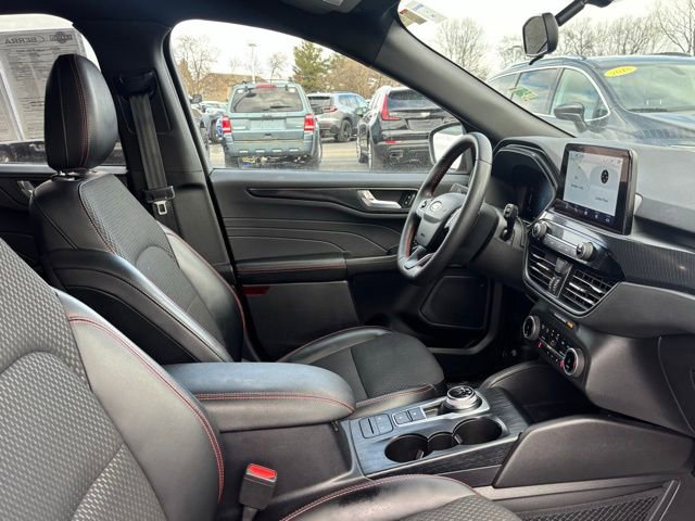Used 2023 Ford Escape ST-Line Select image 12
