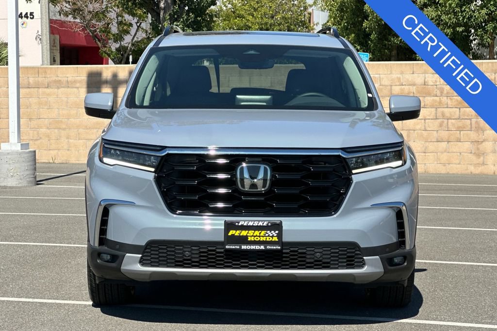 Certified 2024 Honda Pilot Touring image 9