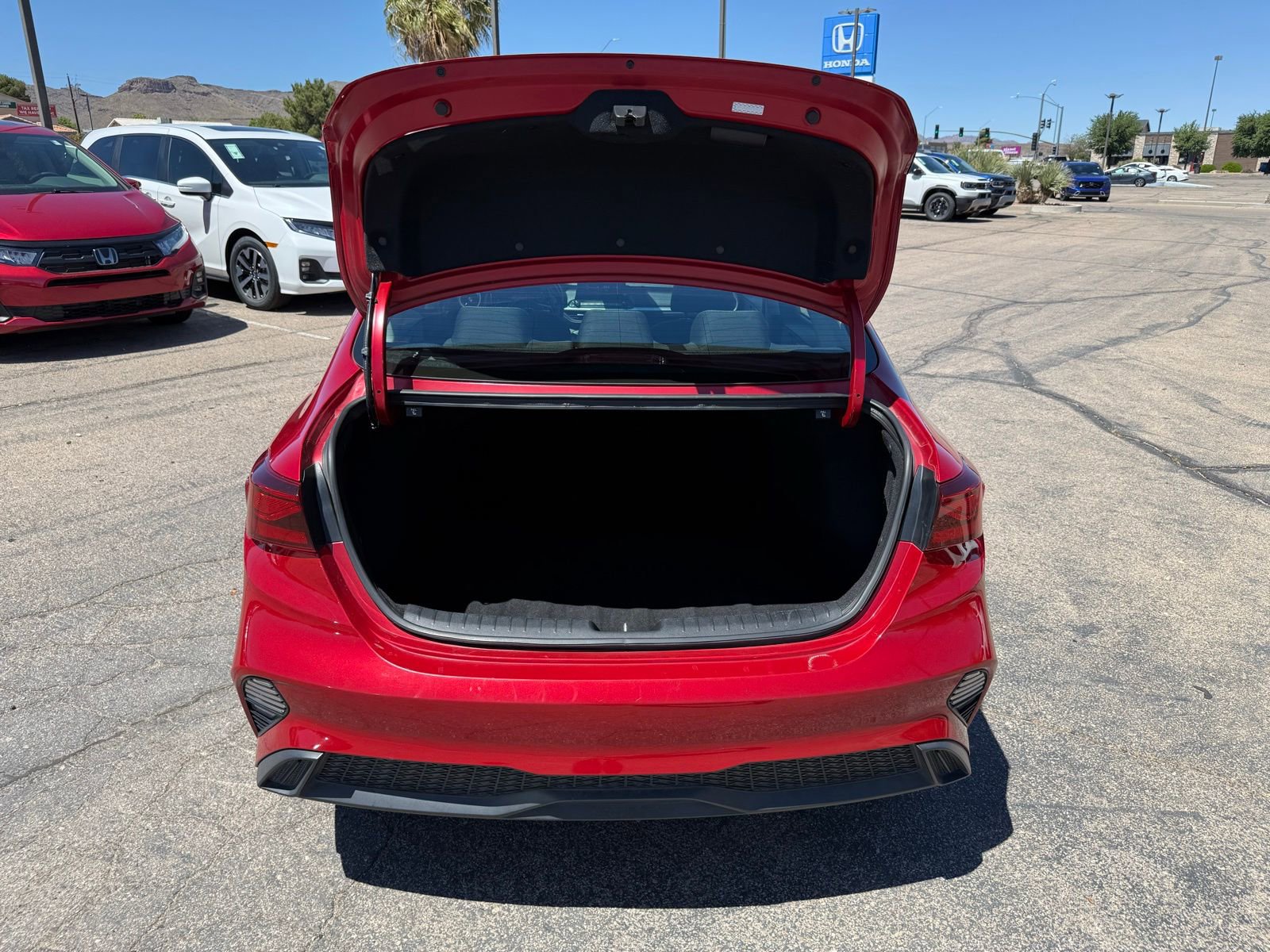 Used 2024 Kia Forte LXS FWD image 34